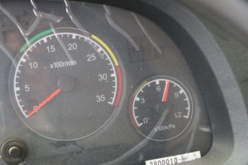 ���� ������D9 180���� 4X2 6.8�������ػ���ͼƬ