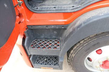 ���� ������D9 180���� 4X2 6.8�������ػ���ͼƬ
