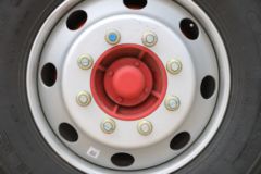 东风 多利卡D9 180马力 4X2 6.8米栏板载货车(EQ1183LJ9BDG)