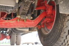 东风 多利卡D9 180马力 4X2 6.8米栏板载货车(EQ1183LJ9BDG)