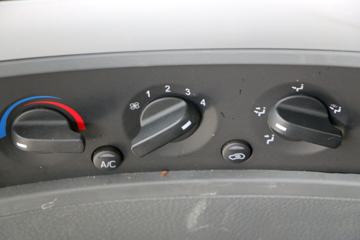 �������� ����M5�ؿ� 270���� 6X2 9.6����ʽ��ݳ�(LZ5250XXYM5CB)ͼƬ