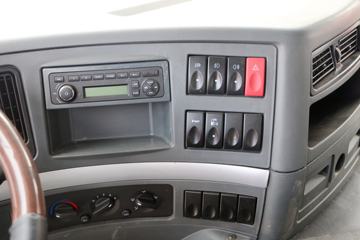 �������� ����M5�ؿ� 270���� 6X2 9.6����ʽ��ݳ�(LZ5250XXYM5CB)ͼƬ