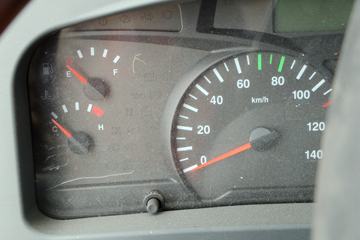 �������� ����M5�ؿ� 270���� 6X2 9.6����ʽ��ݳ�(LZ5250XXYM5CB)ͼƬ