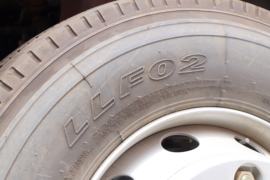 乘龙M5&nbsp;载货车底盘                                                图片