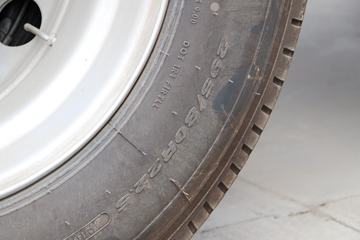 �������� ����M5�ؿ� 270���� 6X2 9.6����ʽ��ݳ�(LZ5250XXYM5CB)ͼƬ