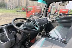 中国重汽成都商用车 瑞狮 156马力 4.16米单排厢式轻卡(CDW5040XXYHA1R5)