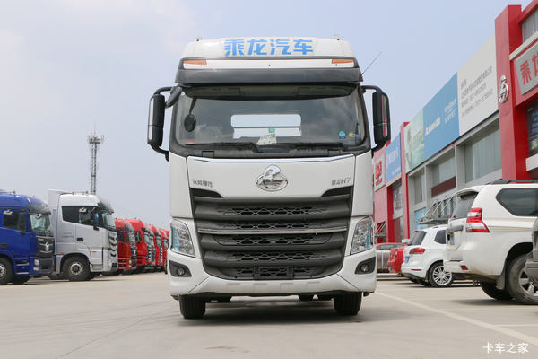 东风柳汽 乘龙H7重卡 500马力 6X4危险品牵引车(16挡)