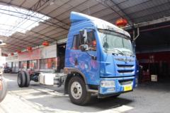 青岛解放 龙V中卡 160马力 4X2 7.65米厢式载货车(CA5160XXYPK2L5E5A80-3)