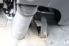 江淮 康铃H5 115马力 4.18米单排栏板轻卡(HFC1045P92K1C2V)