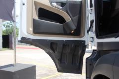 奔驰 新Actros重卡 450马力 6X2公路牵引车(型号2645 LSDNA)