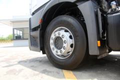 奔驰 新Actros重卡 450马力 6X2公路牵引车(型号2645 LSDNA)