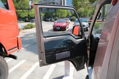 东风股份 俊风 87马力 汽油 4X2 3.3米自卸车(DFA3030S50Q6)