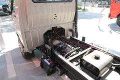 东风股份 俊风 87马力 汽油 4X2 3.3米自卸车(DFA3030S50Q6)