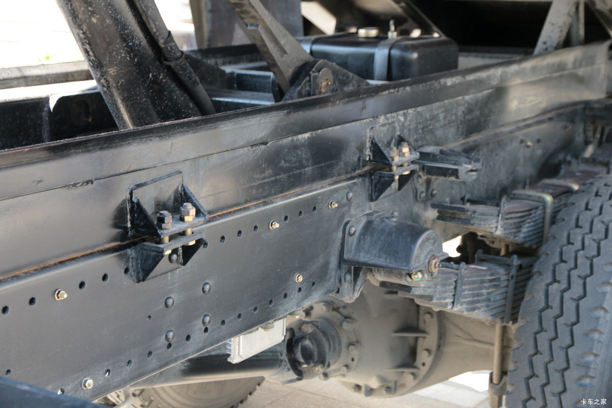 ���� ����T20 150���� 4X2 3.7����ж��(��160���̶�)(EQ3041L8GDAAC)����                                                