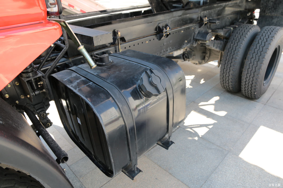 ���� ����T20 150���� 4X2 3.7����ж��(��160���̶�)(EQ3041L8GDAAC)����                                                