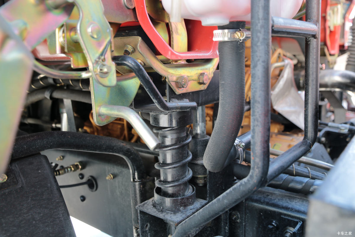 ���� ����T20 150���� 4X2 3.7����ж��(��160���̶�)(EQ3041L8GDAAC)����                                                