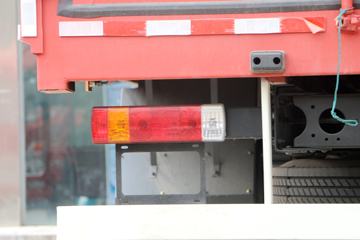 һ����� J6L�п� �ʻݰ� 180���� 7.7����ʽ�ػ���ͼƬ