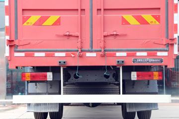 һ����� J6L�п� �ʻݰ� 180���� 7.7����ʽ�ػ���ͼƬ