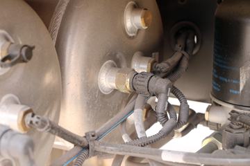 һ����� J6L�п� �ʻݰ� 180���� 7.7����ʽ�ػ���ͼƬ