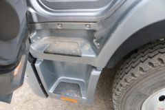 江淮 骏铃V9L 170马力 6.8米栏板载货车(HFC1181P3K1A53S6V)