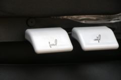 青岛解放 悍V重卡 350马力 6X2牵引车(CA4252P1K15T3E5A80)