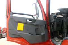 青岛解放 悍V重卡 350马力 6X2牵引车(CA4252P1K15T3E5A80)