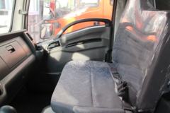 华菱 菱马H1 156马力 4X2 4.1米单排厢式轻卡(HN5040XXYD16C3M5)