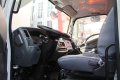 华菱 菱马H1 156马力 4X2 4.1米单排厢式轻卡(HN5040XXYD16C3M5)