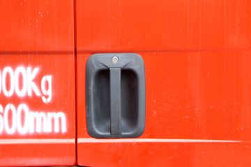 һ����� J6L�п� 2018�� �ʻݰ� 180���� 4X2 6.75�������ػ���(CA1180P62K1L4E5)ͼƬ