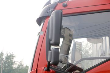 һ����� J6L�п� 2018�� �ʻݰ� 180���� 4X2 6.75�������ػ���(CA1180P62K1L4E5)ͼƬ