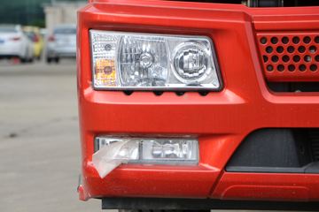 һ����� J6L�п� 2018�� �ʻݰ� 180���� 4X2 6.75�������ػ���(CA1180P62K1L4E5)ͼƬ