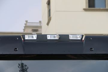 һ����� J6L�п� 2018�� �ʻݰ� 180���� 4X2 6.75�������ػ���(CA1180P62K1L4E5)ͼƬ