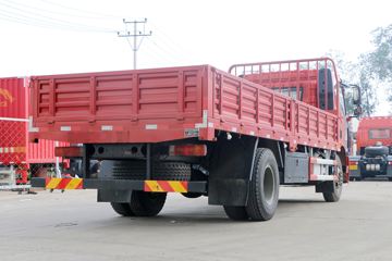 һ����� J6L�п� 2018�� �ʻݰ� 180���� 4X2 6.75�������ػ���(CA1180P62K1L4E5)ͼƬ