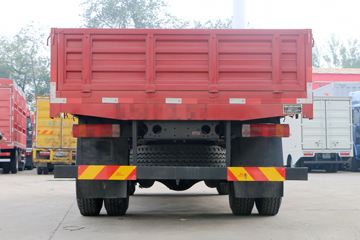 һ����� J6L�п� 2018�� �ʻݰ� 180���� 4X2 6.75�������ػ���(CA1180P62K1L4E5)ͼƬ