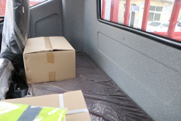 һ����� J6L�п� 2018�� �ʻݰ� 180���� 4X2 6.75�������ػ���(CA1180P62K1L4E5)ͼƬ