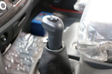 һ����� J6L�п� 2018�� �ʻݰ� 180���� 4X2 6.75�������ػ���(CA1180P62K1L4E5)ͼƬ