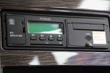 һ����� J6L�п� 2018�� �ʻݰ� 180���� 4X2 6.75�������ػ���(CA1180P62K1L4E5)ͼƬ