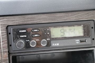 һ����� J6L�п� 2018�� �ʻݰ� 180���� 4X2 6.75�������ػ���(CA1180P62K1L4E5)ͼƬ