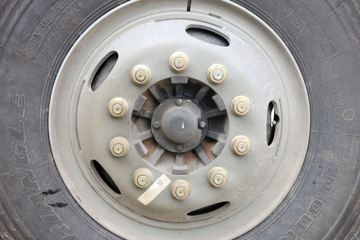 һ����� J6L�п� 2018�� �ʻݰ� 180���� 4X2 6.75�������ػ���(CA1180P62K1L4E5)ͼƬ