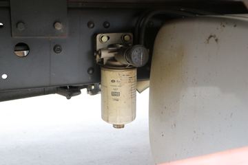 һ����� J6L�п� 2018�� �ʻݰ� 180���� 4X2 6.75�������ػ���(CA1180P62K1L4E5)ͼƬ