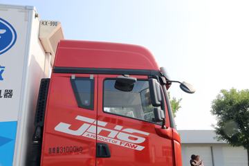 �ൺ��� JH6 400���� 8X4 9.4����س�(CA5310XLCP25K2L7T4E5A80)ͼƬ