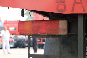 һ����� J6L�п� 2018�� �ʻݰ� 180���� 4X2 6.75�������ػ���(CA1180P62K1L4E5)ͼƬ