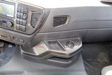 �ൺ��� JH6 400���� 8X4 9.4����س�ͼƬ