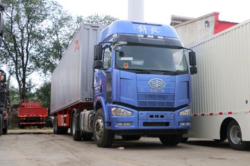 一汽解放 J6M重卡 280马力 4X2牵引车(10挡)(CA4180P63K1A1E5)