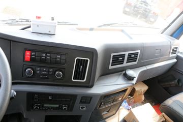 �ൺ��� ��V�ؿ� 260���� 6X2 9.5����������ʽ�ػ���(CA5250XYKP1K2L7T3E5A80)ͼƬ