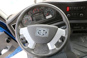 �ൺ��� ��V�ؿ� 260���� 6X2 9.5����������ʽ�ػ���(CA5250XYKP1K2L7T3E5A80)ͼƬ