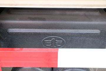 �ൺ��� ��V�ؿ� 260���� 6X2 9.5����������ʽ�ػ���(CA5250XYKP1K2L7T3E5A80)ͼƬ