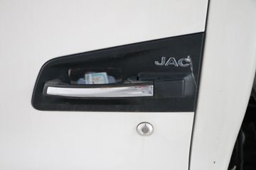 ���� ����V6 156���� 4.15�׵�����ʽ�ῨͼƬ