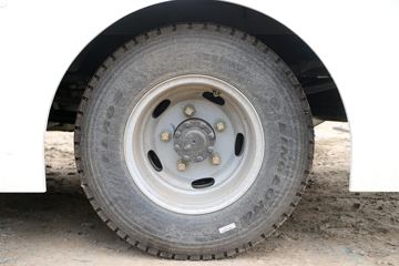 ��� J6F 4.5T 4.21�׵��Ŵ��綯��ʽ�Ῠ(CA5040XXYP40LBEVA83)82.43kWhͼƬ