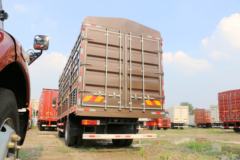 青岛解放 龙VH中卡 南方版 180马力 4X2 6.65米仓栅式载货车(CA5189CCYPK2L2E5A80)